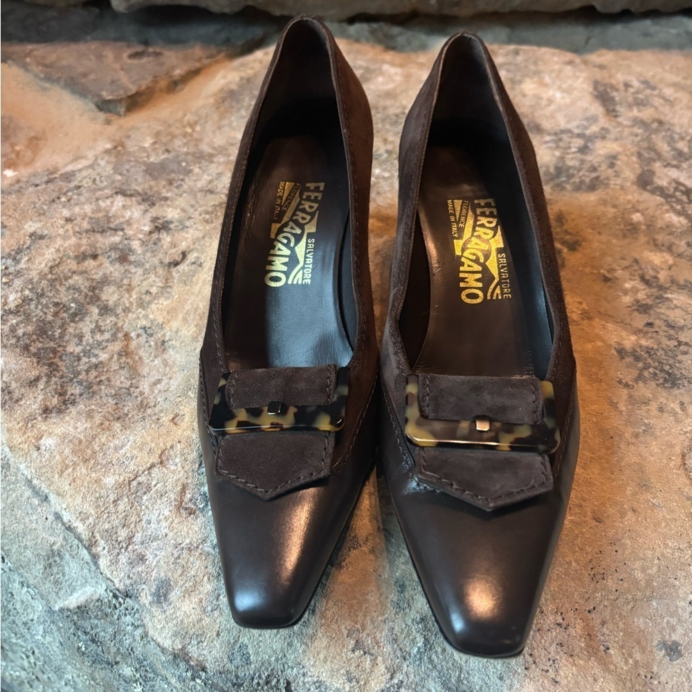 Vintage Salvatore Ferragamo Brown Suede and Leather heels. Tagged a 9